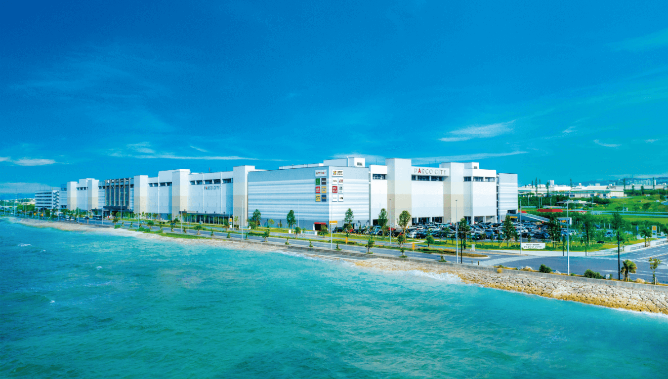 沖繩浦添西海岸 SAN-A PARCO CITY 海邊購物中心外觀