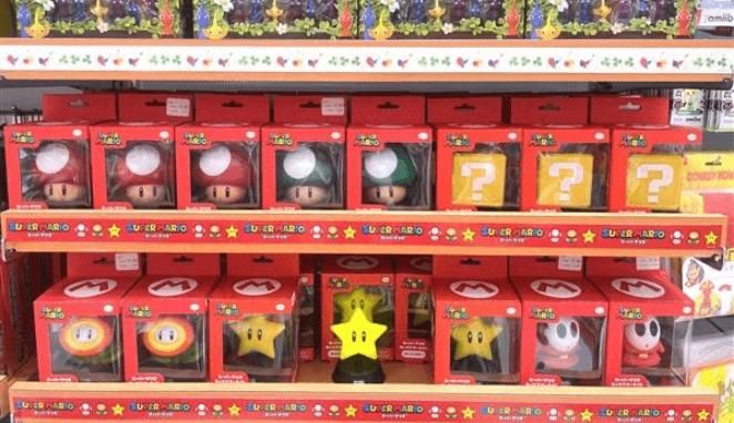 Nintendo商店,超級瑪利歐與角色玩偶展示