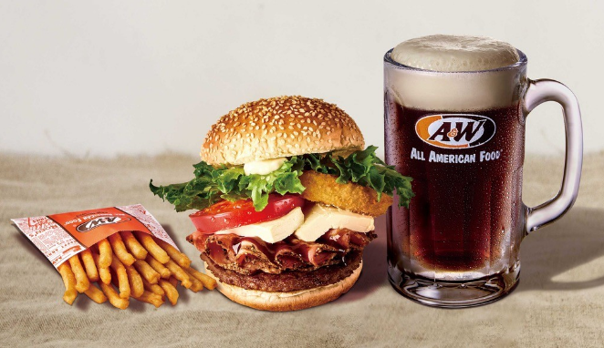 A&W美式漢堡套餐與Root Beer飲品