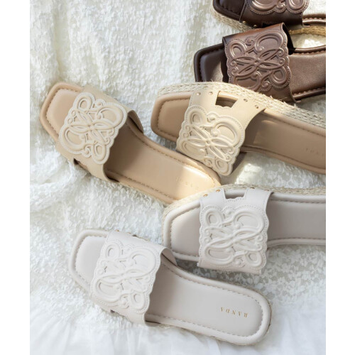 【新作商品のご紹介】エンボスモノグラムジュートサンダル