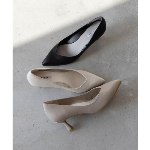 【新作商品のご紹介】【走れる美脚パンプス】ポインテッドトゥ×Vカットパンプス