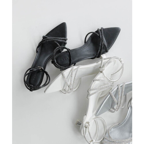 【新作商品のご紹介】ビジュークロスストラップサンダル