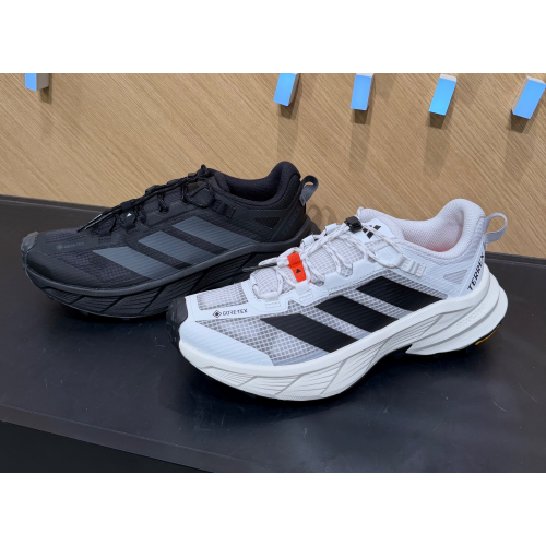 【ADIDAS】ハイキングにも使える新作でました👣