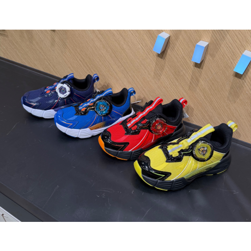 👀ベイブレードコラボシューズ在庫再入荷してます📢