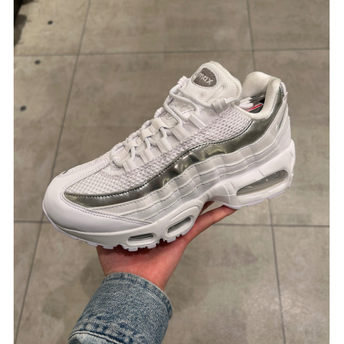 🎵AIR MAX95から新色🌞