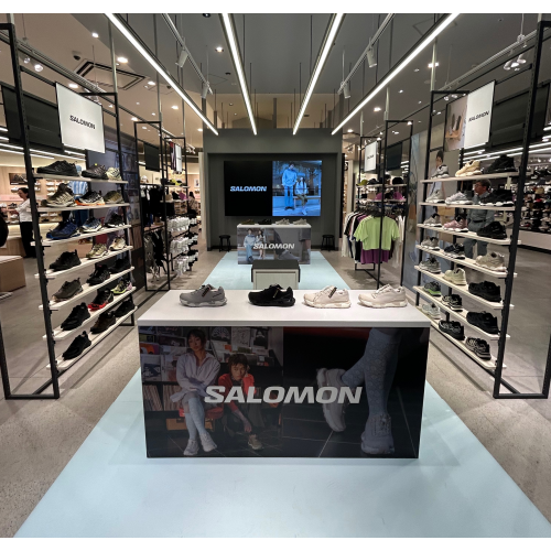 【SALOMON】POP UP開催中👣~バッグやアパレルなどもあります🌟~