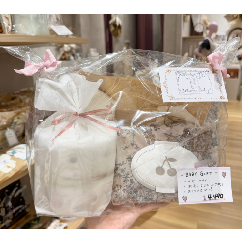 \\出産祝い// 当店限定オムツケーキ販売中 🧸