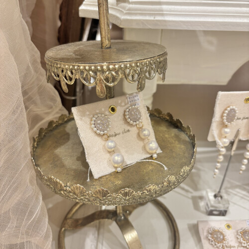 特別な日にオススメ✨大人可愛いアクセサリー！