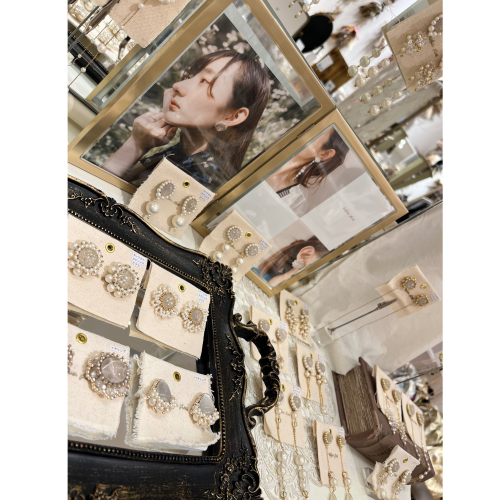 特別な日にオススメ✨大人可愛いアクセサリー入荷しました！