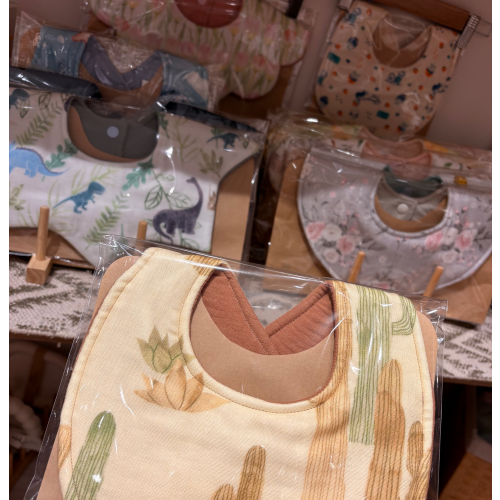 人気のふかふか厚手スタイ入荷致しました🧸💛
