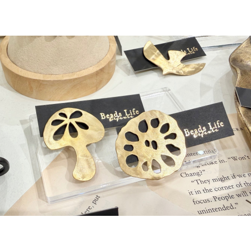 真鍮ブローチ＆アクセサリー🤎入荷✨