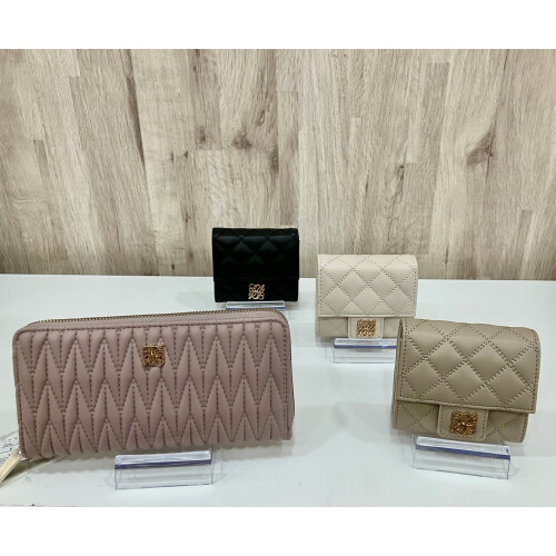 Wallet👛✨入荷しました💖